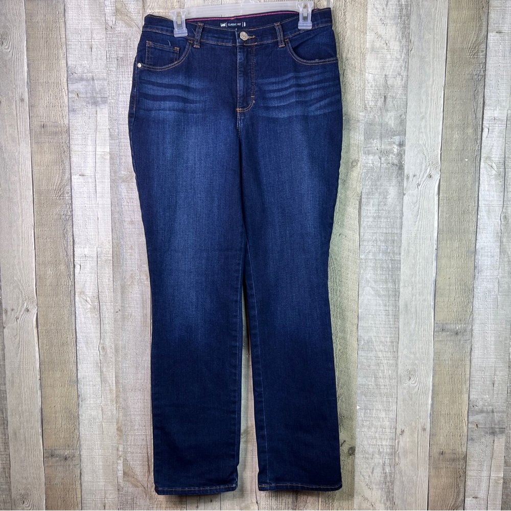 Lee Classic Fit 1889 Size 10 Medium Blue Denim Jeans w/Embroidered Pockets